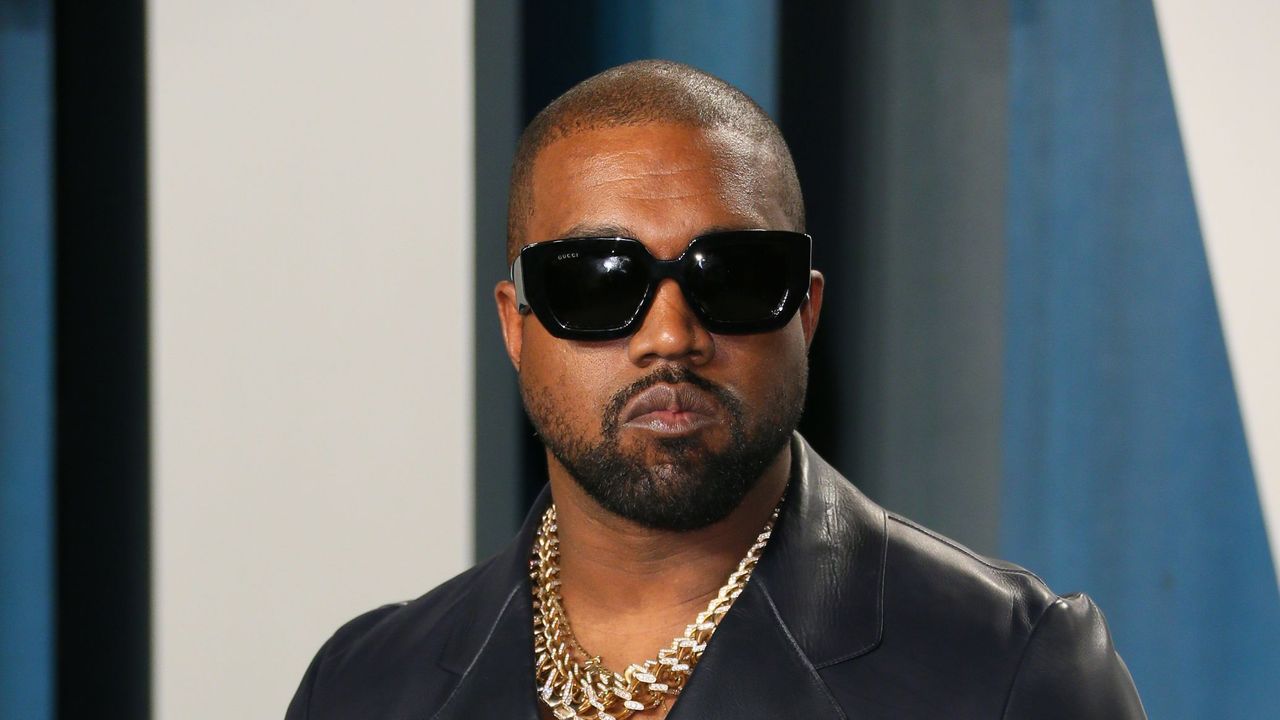 us rapper kanye west attends the 2020 vanity fair oscar party following the 92nd oscars at the wallis annenberg center for the performing arts in beverly hills on february 9, 2020 photo by jean baptiste lacroix afp photo by jean baptiste lacroixafp via getty images