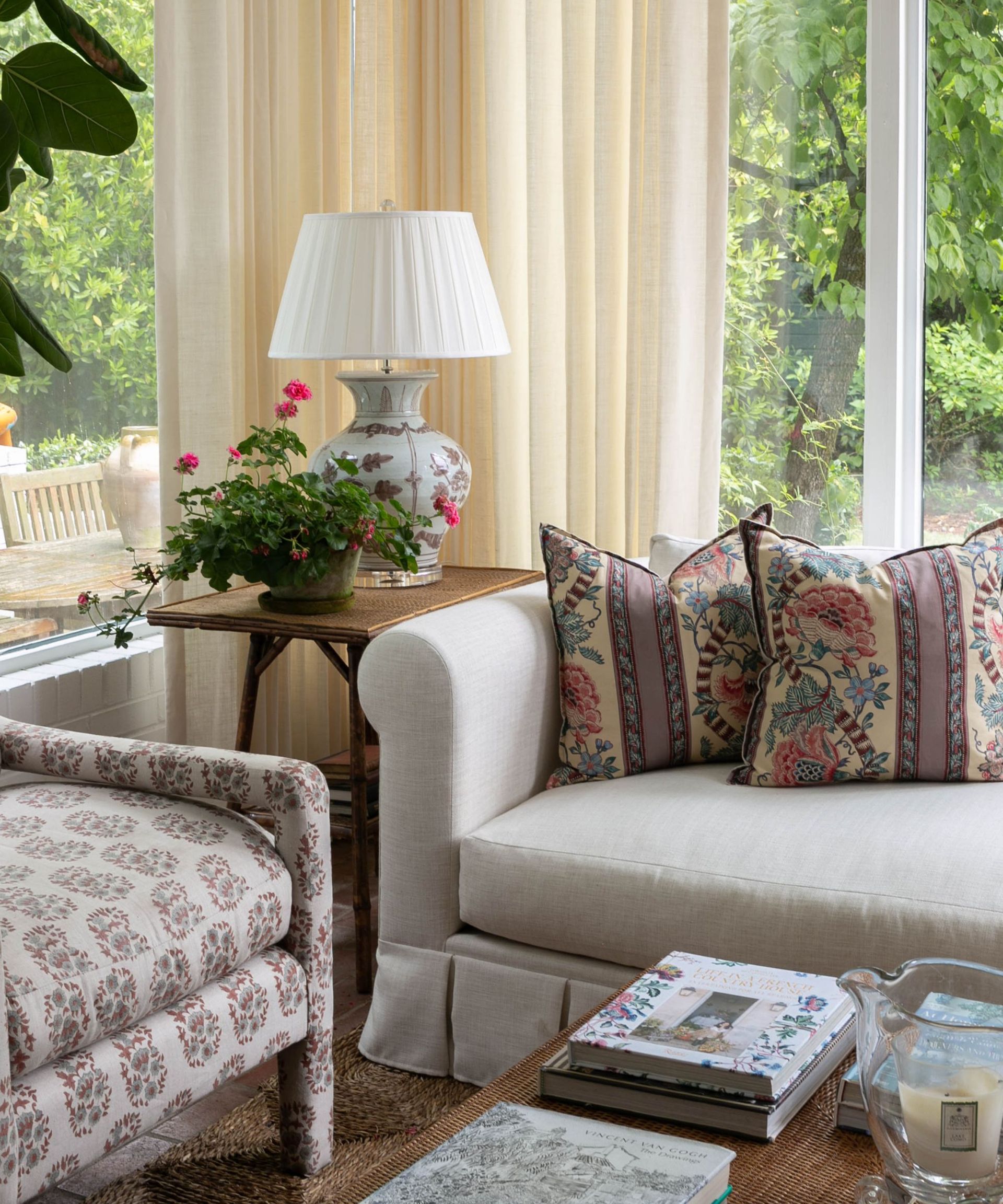 5 summer living room ideas: to brighten up your lounge | Homes and Gardens