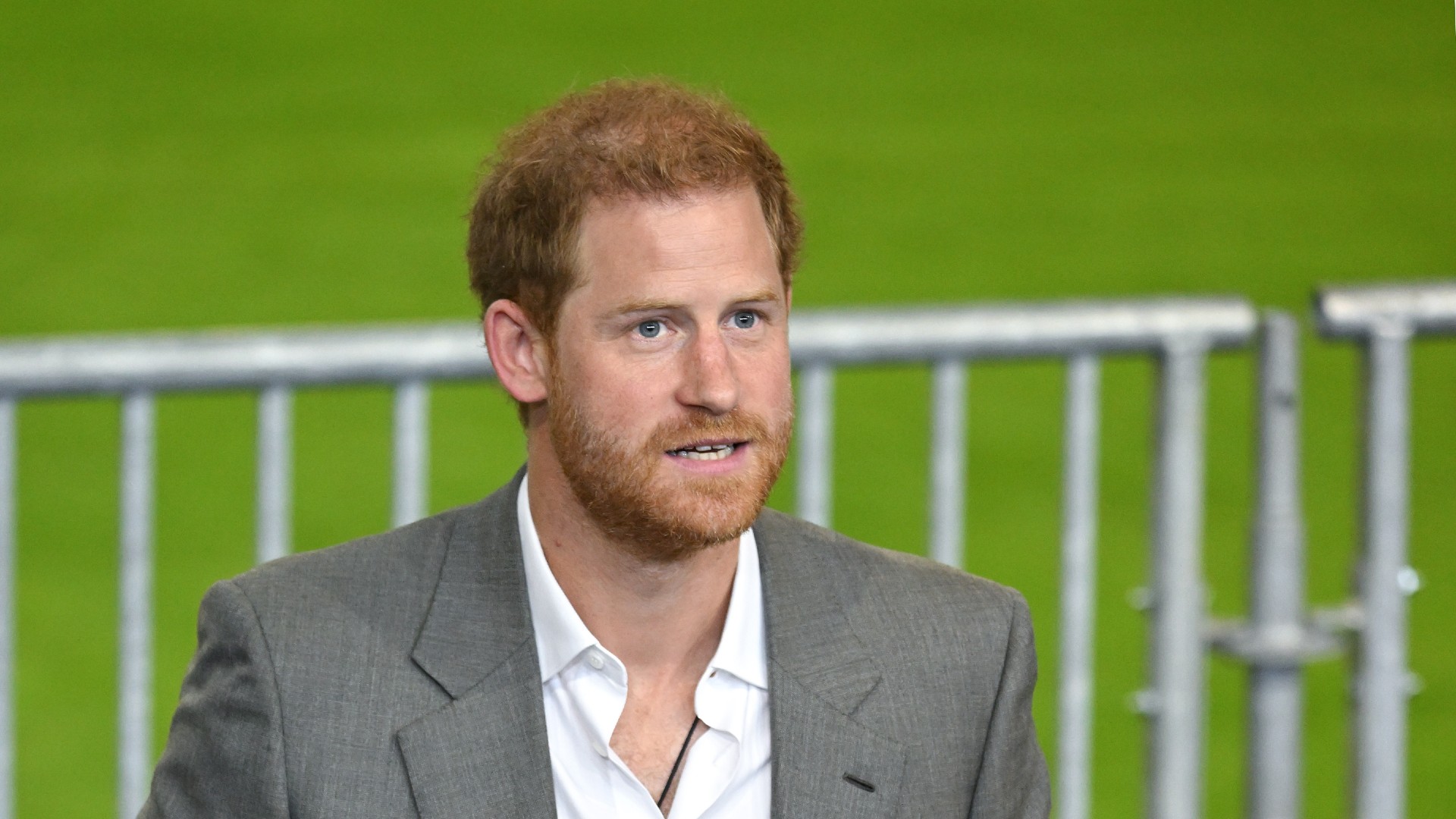 Prince Harry speaks German in Düsseldorf after admitting he 'wishes' he ...