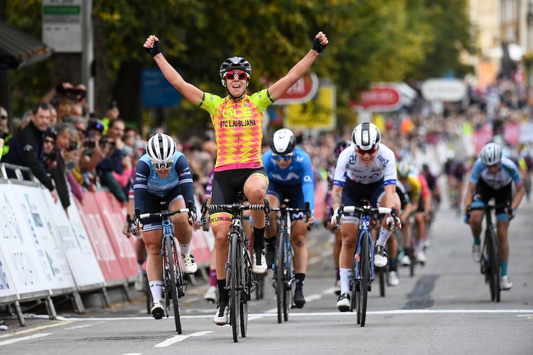Marta Bastianelli (Alé-BTC Ljubljana) takes the win at the opening stage of the 2021 AJ Bell Women's Tour in Banbury