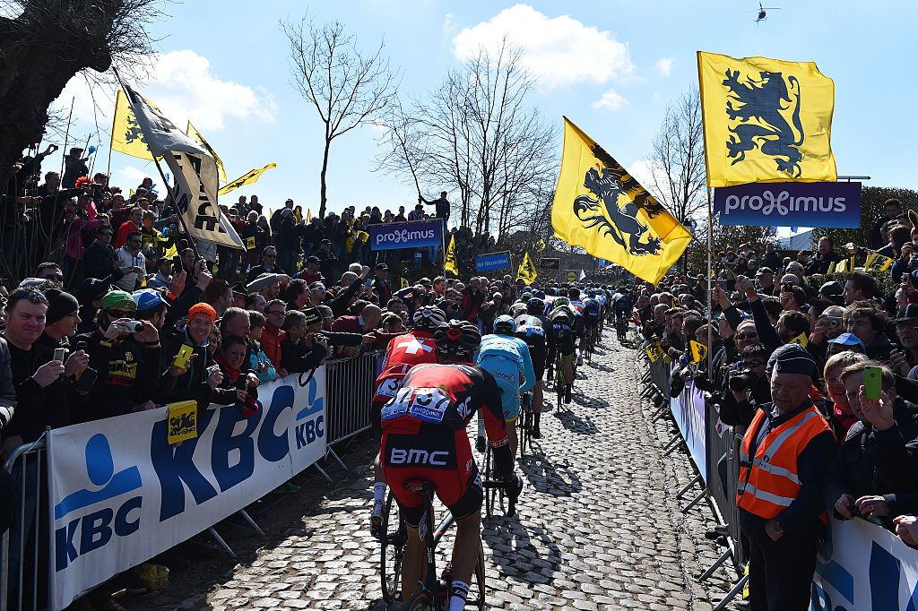 Images of the Oude Kwaremont climb in Flanders