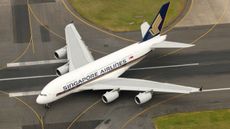 A Singapore airlines jet