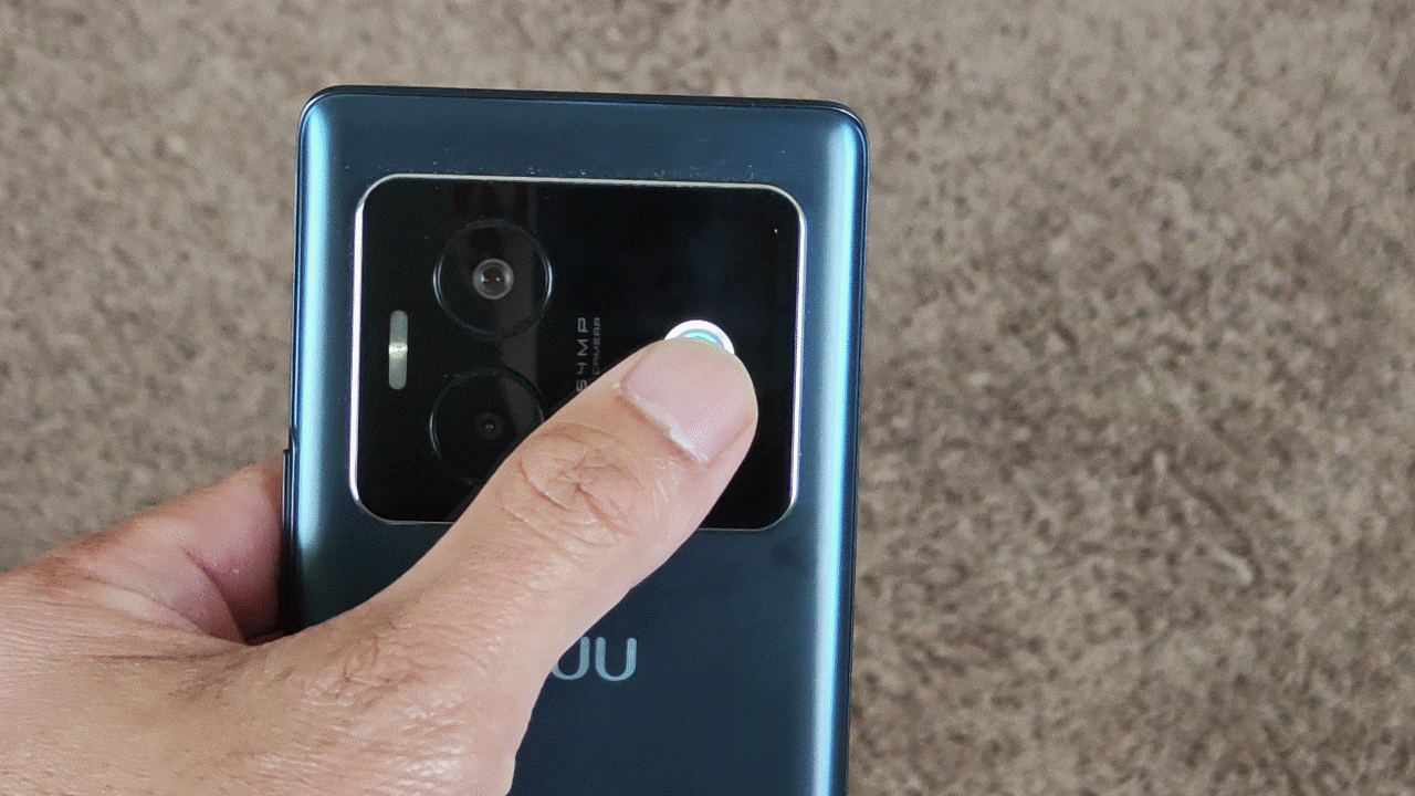 صفحه نمایش عقب NUU B40 5G.