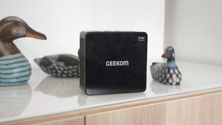 Geekom IT8 Review Listing