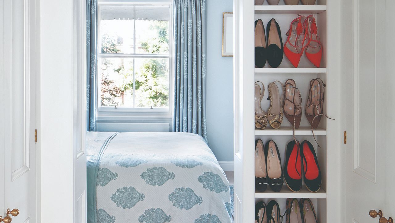 Shoe rack in a bedroom