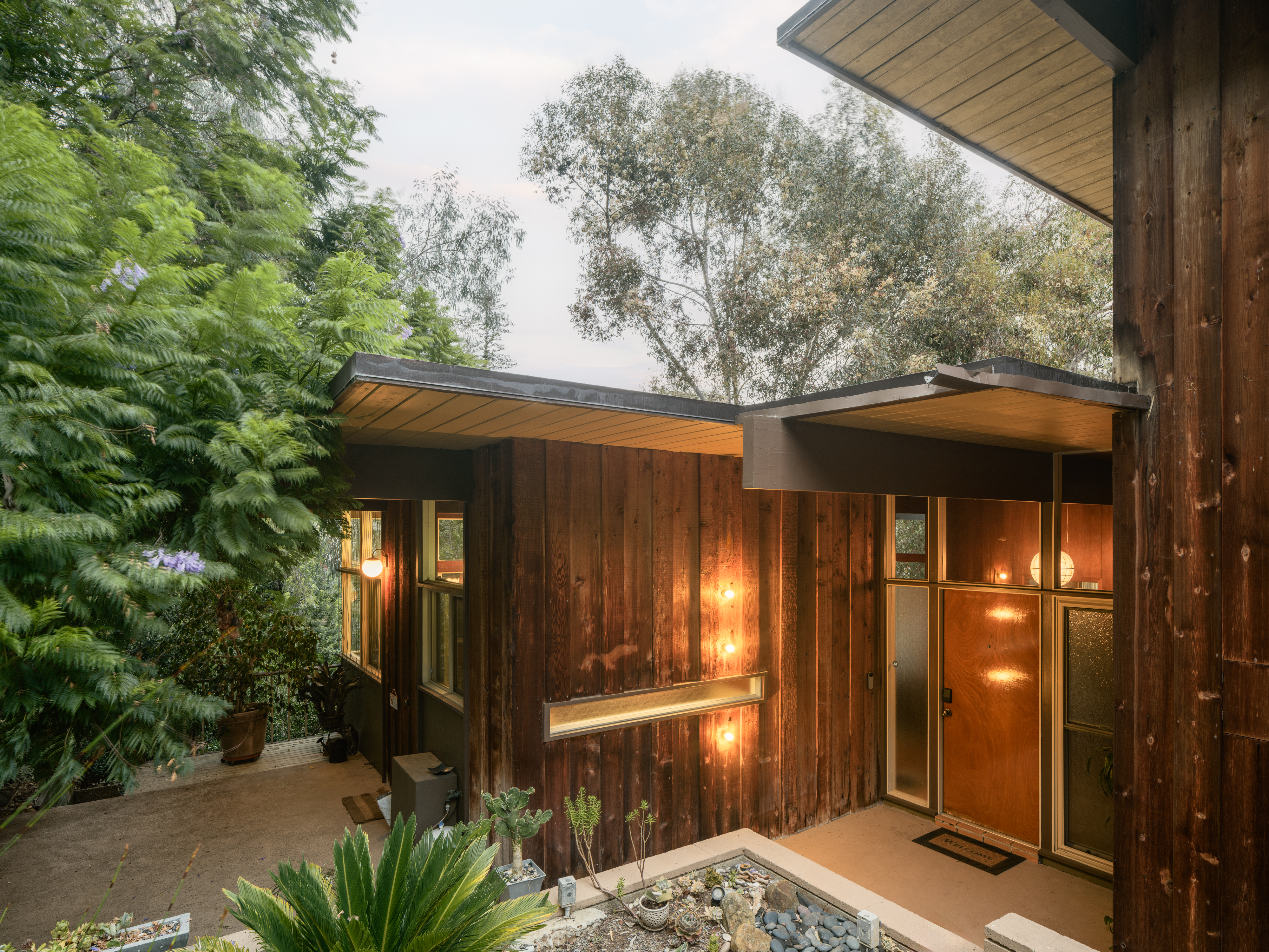 richard lareau bone residence