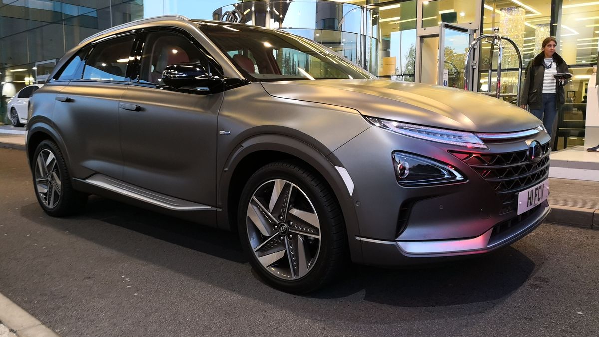 Hyundai’s NEXO hydrogen car cleans the air as it goes | TechRadar