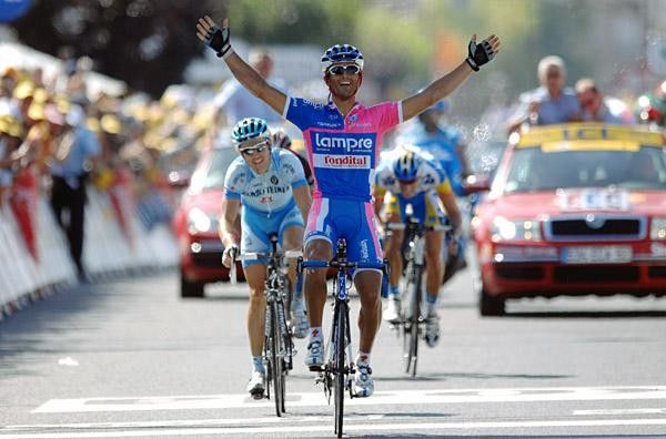 Italian Daniele Bennati (Lampre-Fondital) won stage 17.