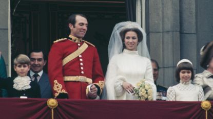 Anne, the Princess Royal and Mark Phillips pose on the balcony of Buckingham Palace in London, UK, after their wedding, 14th November 1973. Also pictured are Queen Elizabeth II and the Queen Mother. 