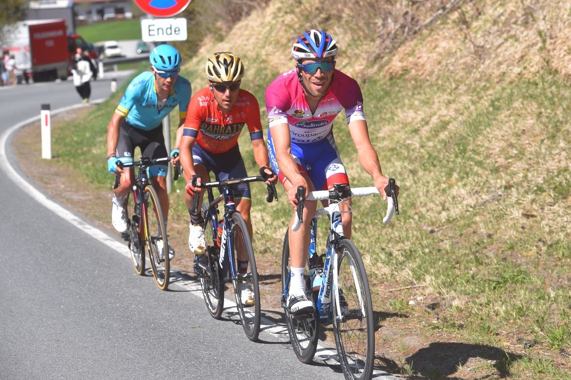 Thibaut Pinot on the attack with Pozzovivo and Lopez