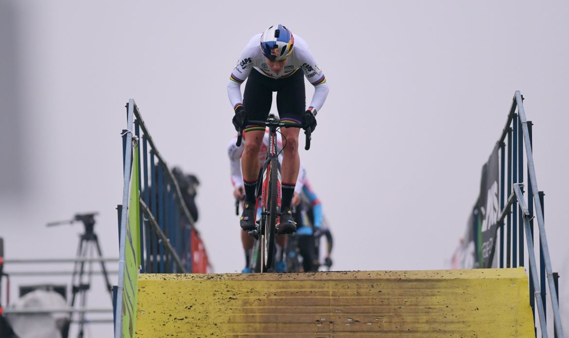 Wout van Aert tops the flyover