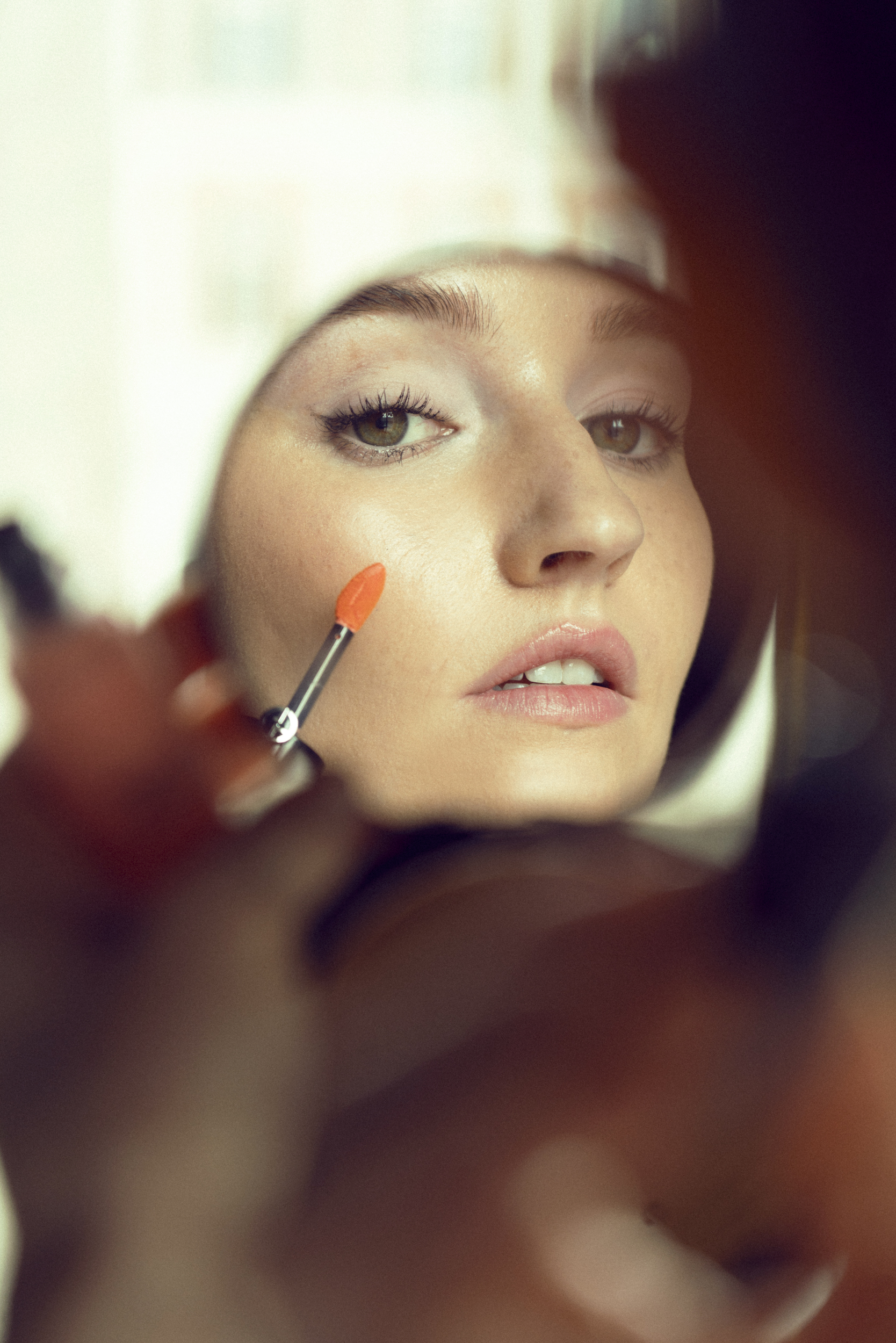 Kaitlyn Dever gets ready for the 2025 Venice Film Festival wearing Armani
