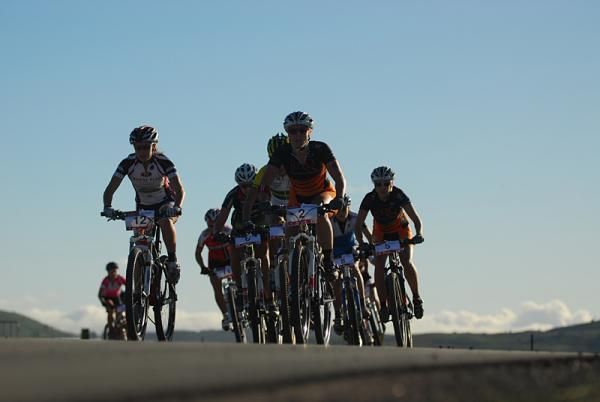 The women started under soft light at Mt Stromlo.