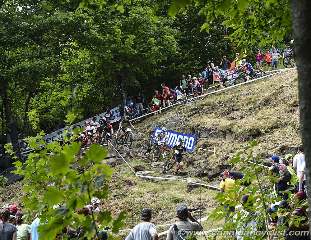 Traffic jam on the Beatrice rock garden on lap 1