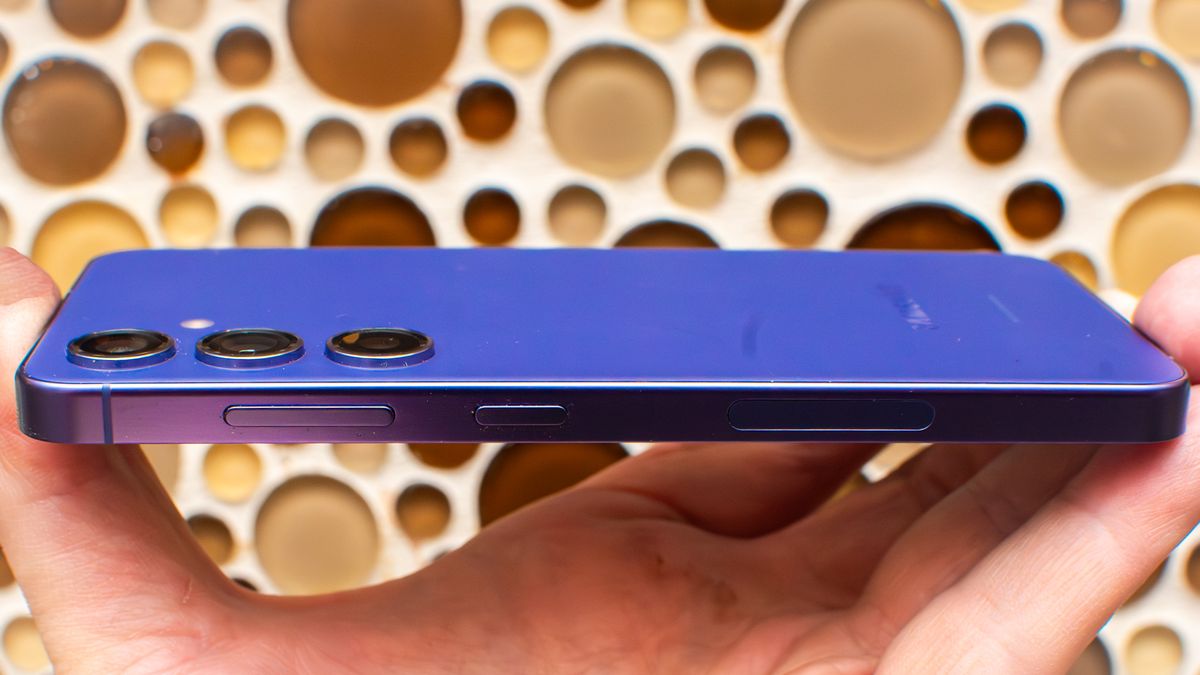 Samsung Galaxy S24 violet from the side