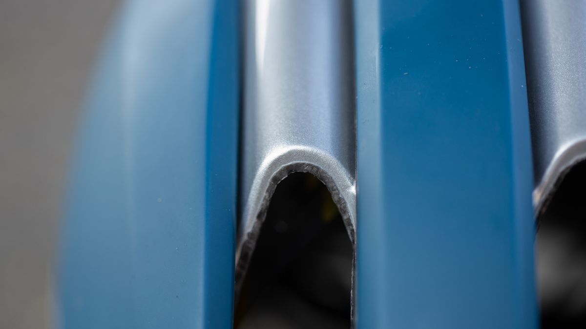 Nutcase Vio front of large vent