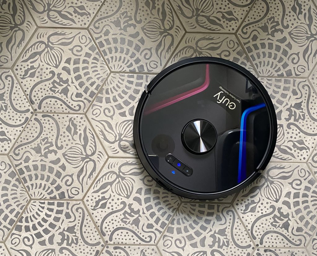 Eufy RoboVac X8 robot vacuum review | Livingetc