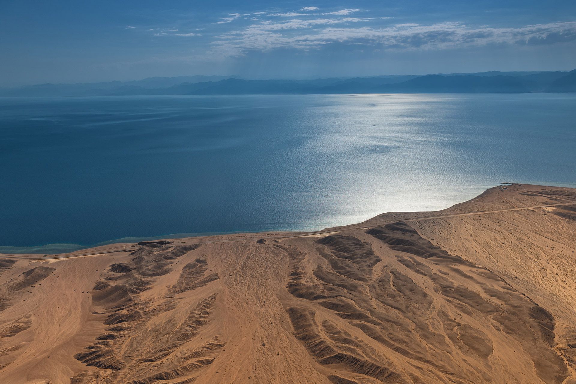 Desert more. Аравийский полуостров Саудовская Аравия. Красное море Аравийский полуостров. Город Неом Саудовская Аравия. -430 Аравийский полуостров.