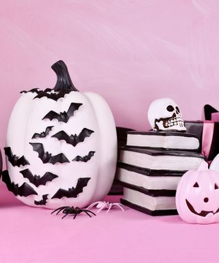 7 pumpkin painting ideas that are frighteningly adorable