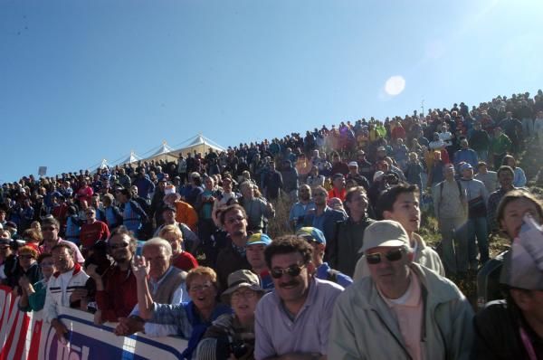 So steep is Zoncolan that it acts as a natural grandstand, as spectators showed in 2003.
