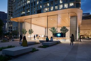 Apple Store Antara