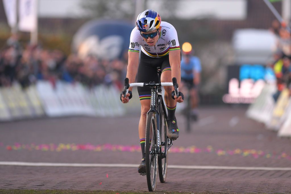 Wout van Aert rode to second