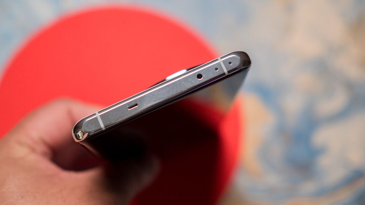 OnePlus 12 Glacial White