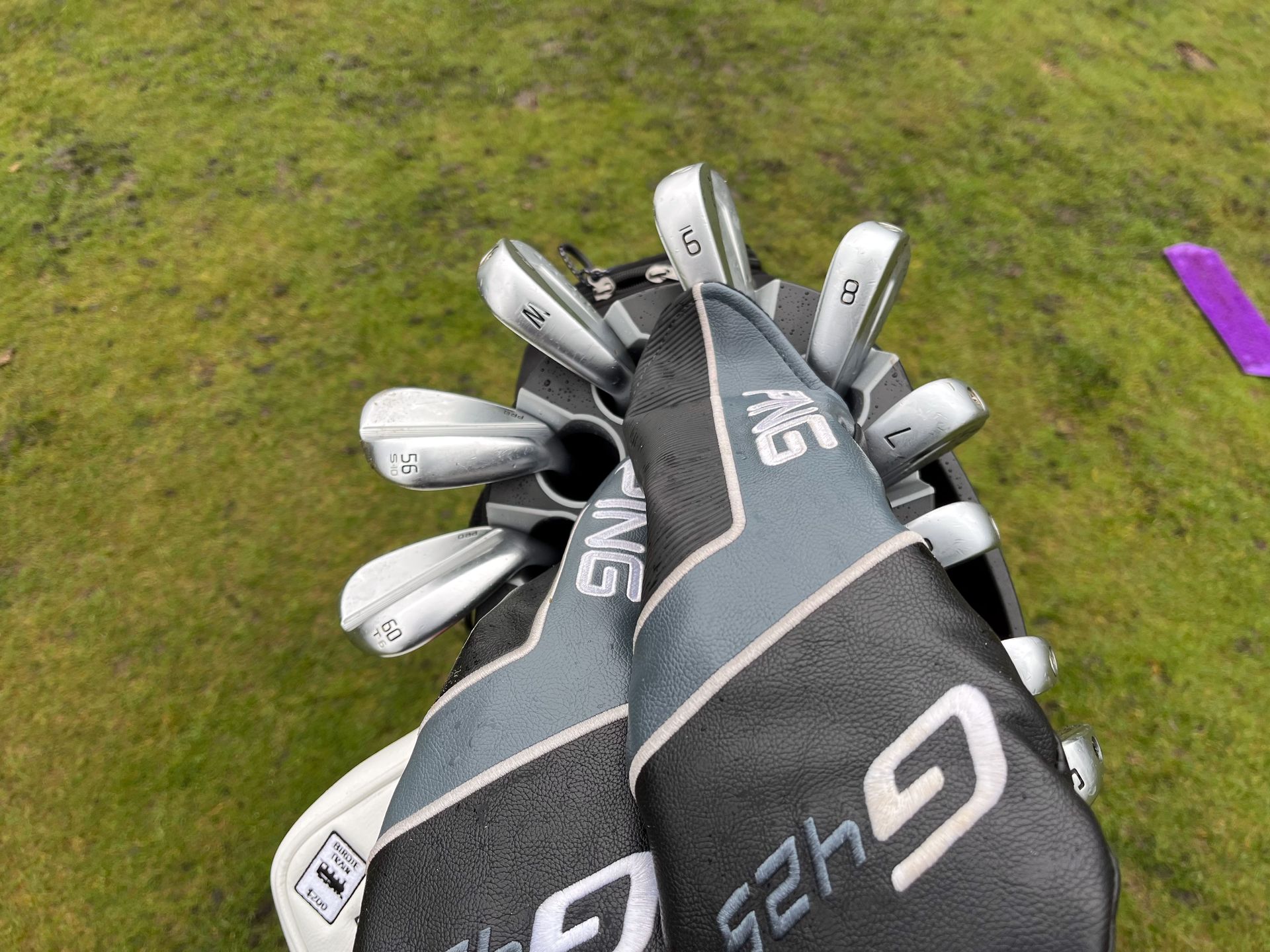 The iLock divider on the Wilson iLock cart bag