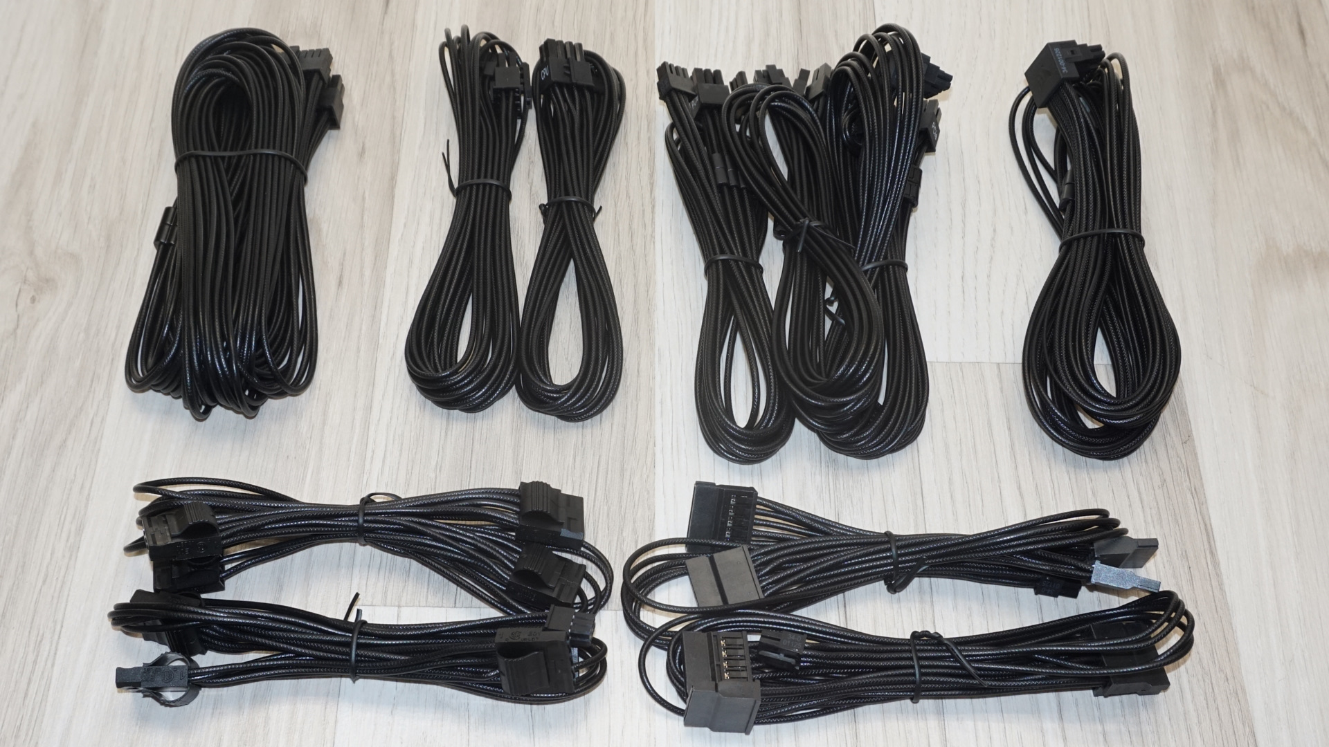 Corsair HX1000i Shift PSU