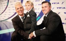 carey hart defends daughter shooting