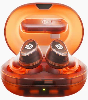 白い背景に SteelSeries の Glorange Arctis GameBuds