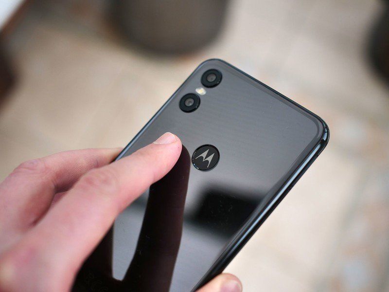 Motorola One