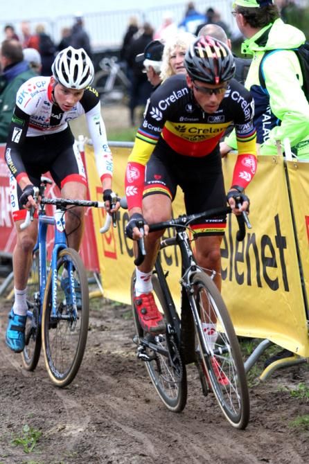 Sven Nys leads Mathieu van der Poel in Gieten