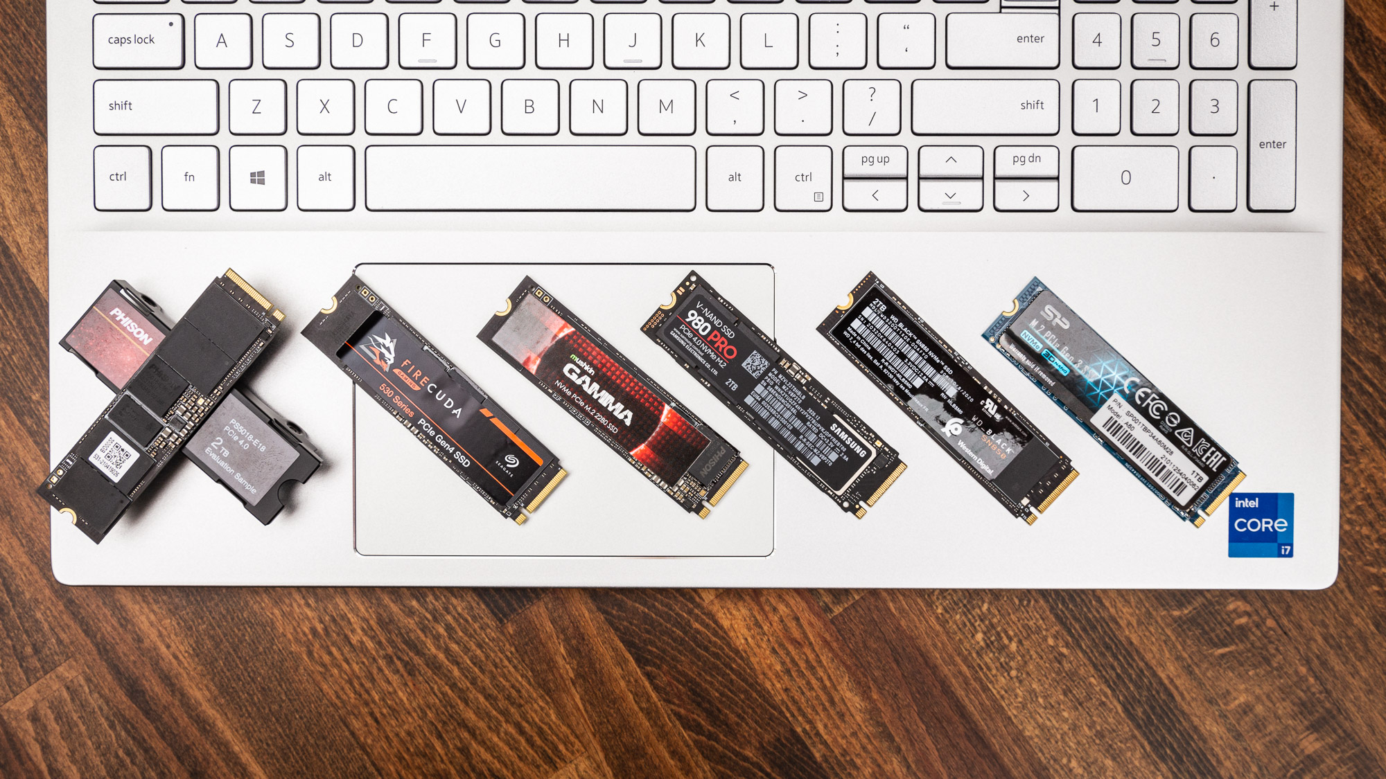 munt Geneigd zijn september Upgrading Your Laptop with PCIe 4.0 Storage: Which SSD is the best? | Tom's  Hardware