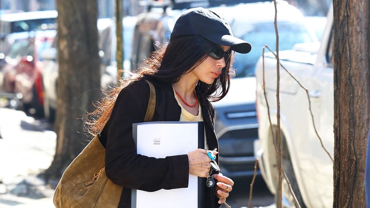 Don't Worry—the Jeans Color Trend Everyone Bought Last Year Is Still Cool