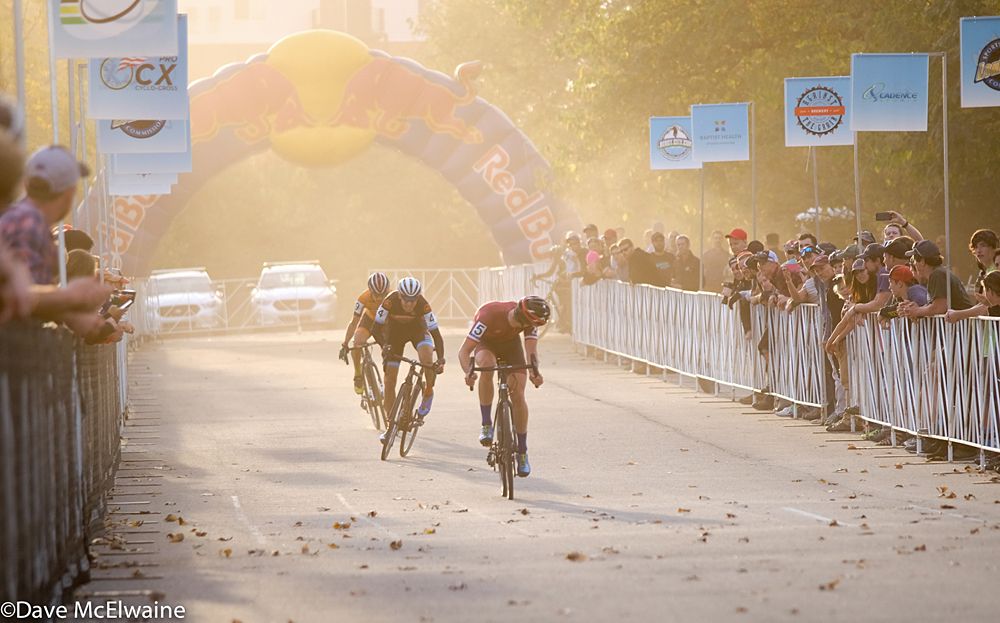 Tobin Ortenblad (Santa Cruz), Kerry Werner (Kona), and Allen Krughoff (Boulder Cycle Sport) sprint for second place