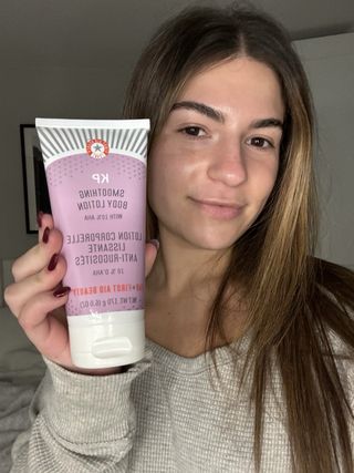 Emma Aerin Becker uses the First Aid Smoothing Body Lotion With 10% AHA