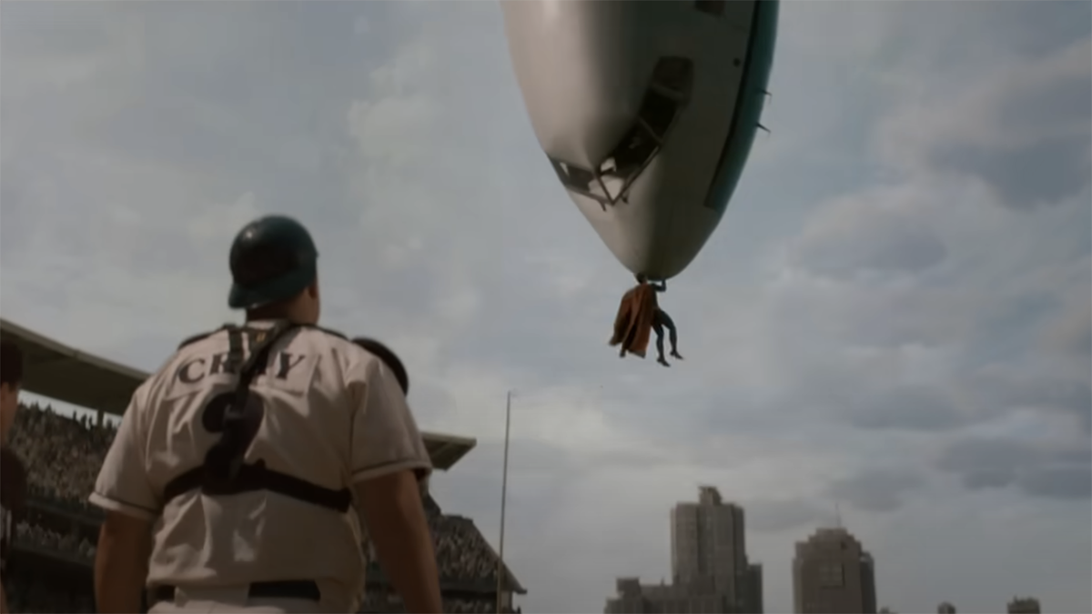 Superman saves the plane in Superman Returns