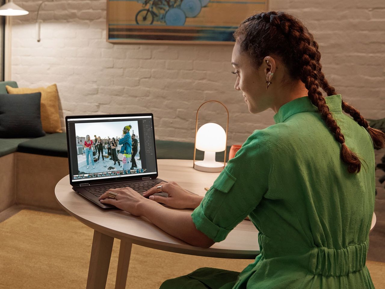 Hp Spectre X360 16 Lifestyle