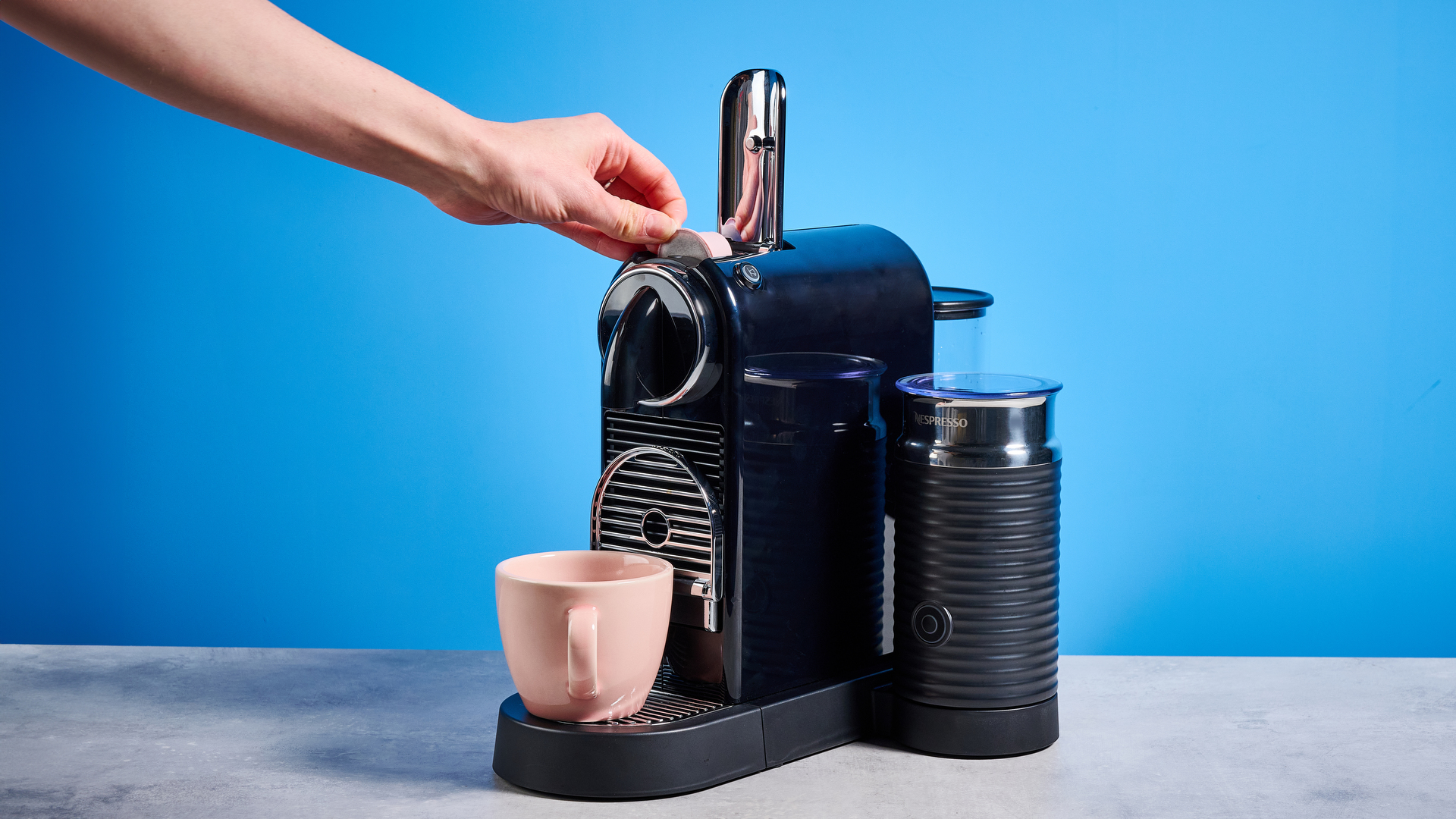 the nespreso citiz &amp; milk on the blue tom's guide background