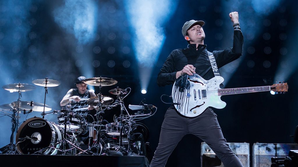 Blink-182 release Edging, their first new song with Tom DeLonge in 10