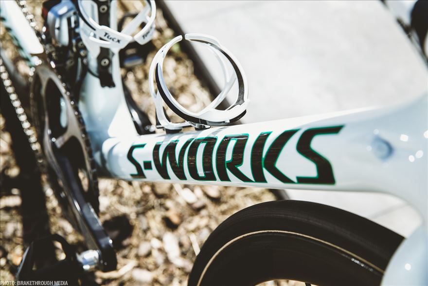 Dan Martin's Emerald Panda Tarmac has a white, black and green paint motif