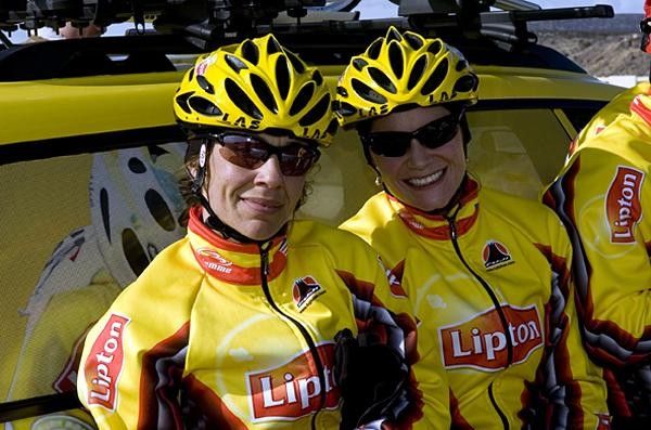 The TEAm Lipton girls