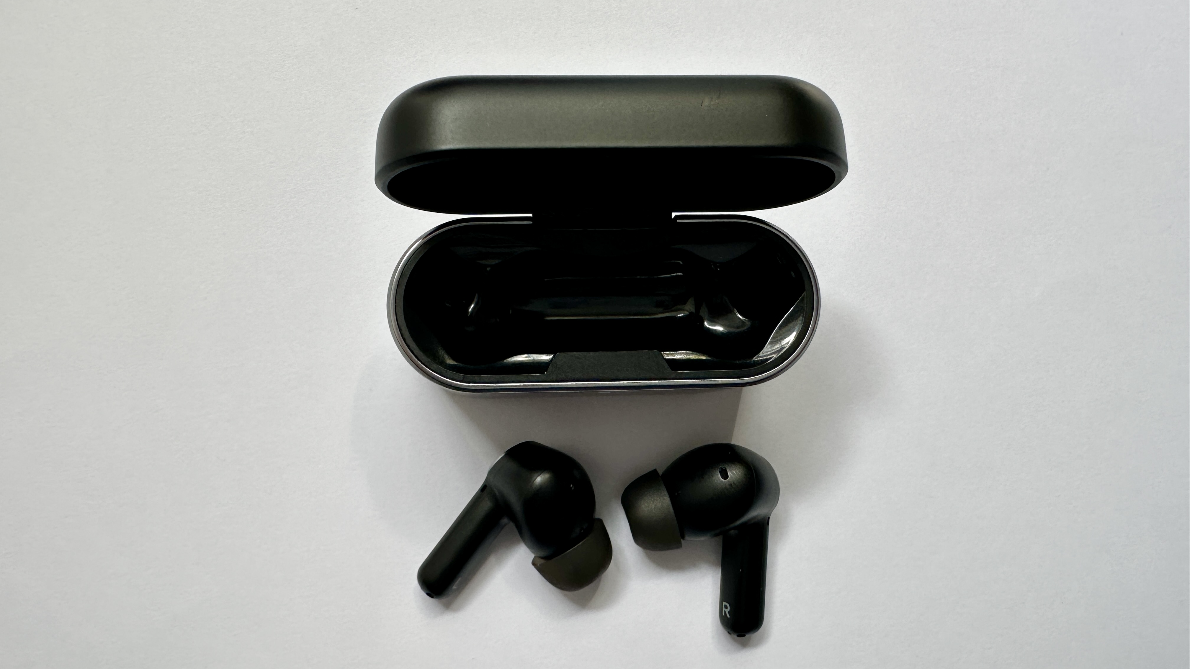 Cambridge Audio Melomania A100 on white background