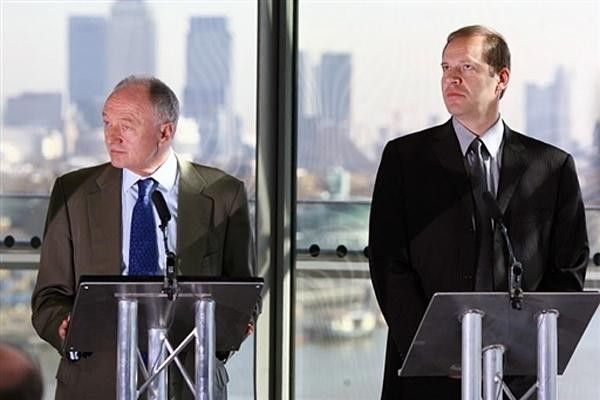 Tour de France director Christian Prudhomme (R) with the Mayor of London Ken Livingstone
