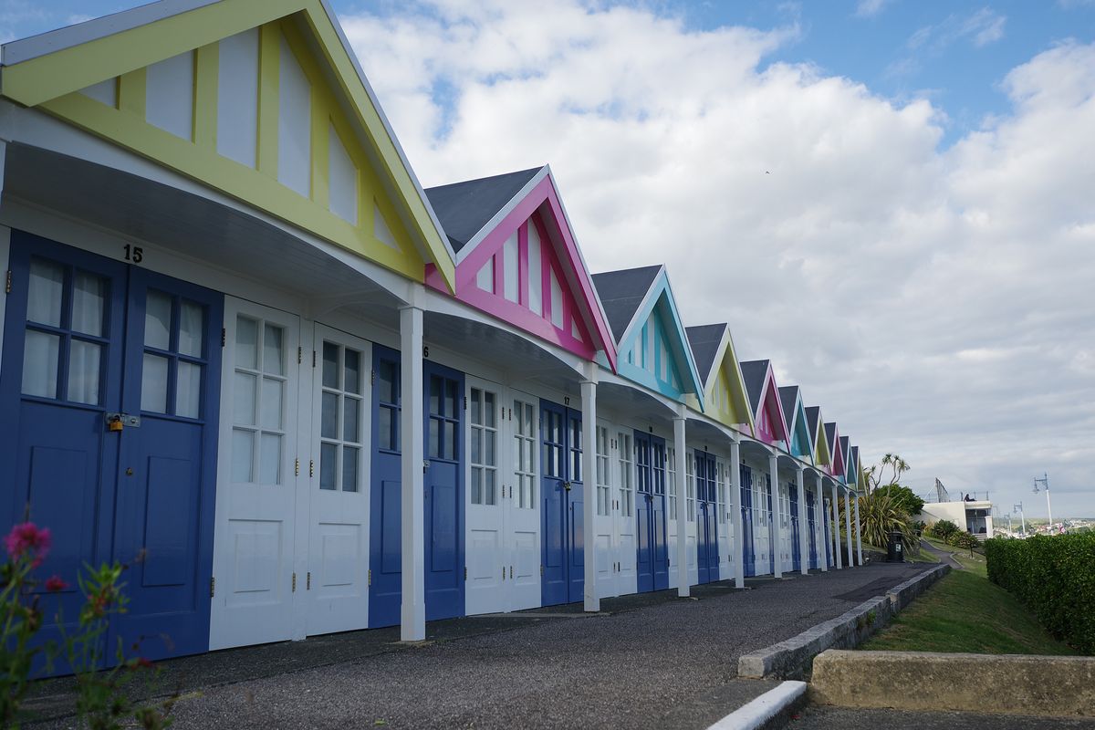 A shot of some beach huts taken with the Pentax K-3 III camera, f/2.8, 1/800, ISO 100