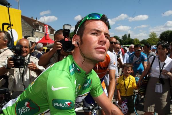 Mark Cavendish (Team Columbia-HTC) started stage 12 in the green jersey.