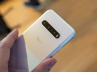 LG V60