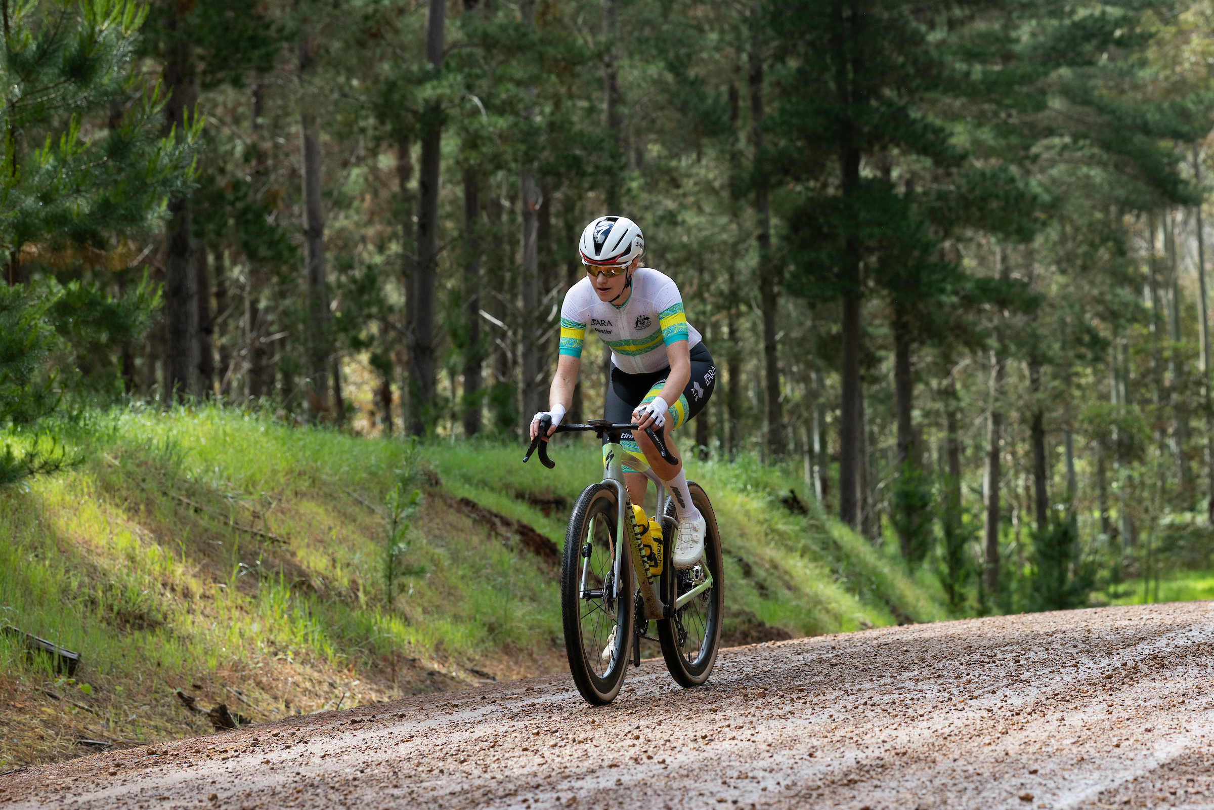 Picture by James Raison/SWpix.com - 10/10/2026 - Cycling - 2026 UCI Gravel World Championships - Nannup, Western Australia, Australia - Women&amp;rsquo;s Elite - Ella Bloor (Australia)