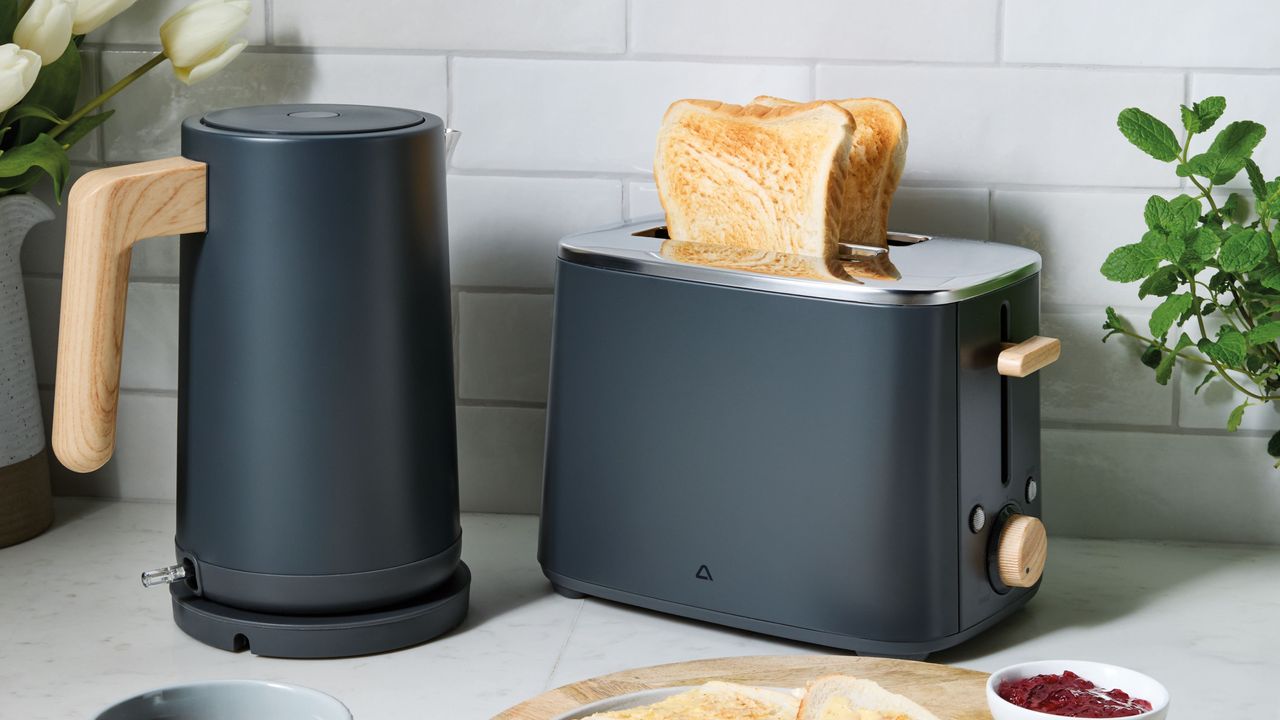 Aldi Scandi kettle and toaster set on kitchen worktop with breakfast food